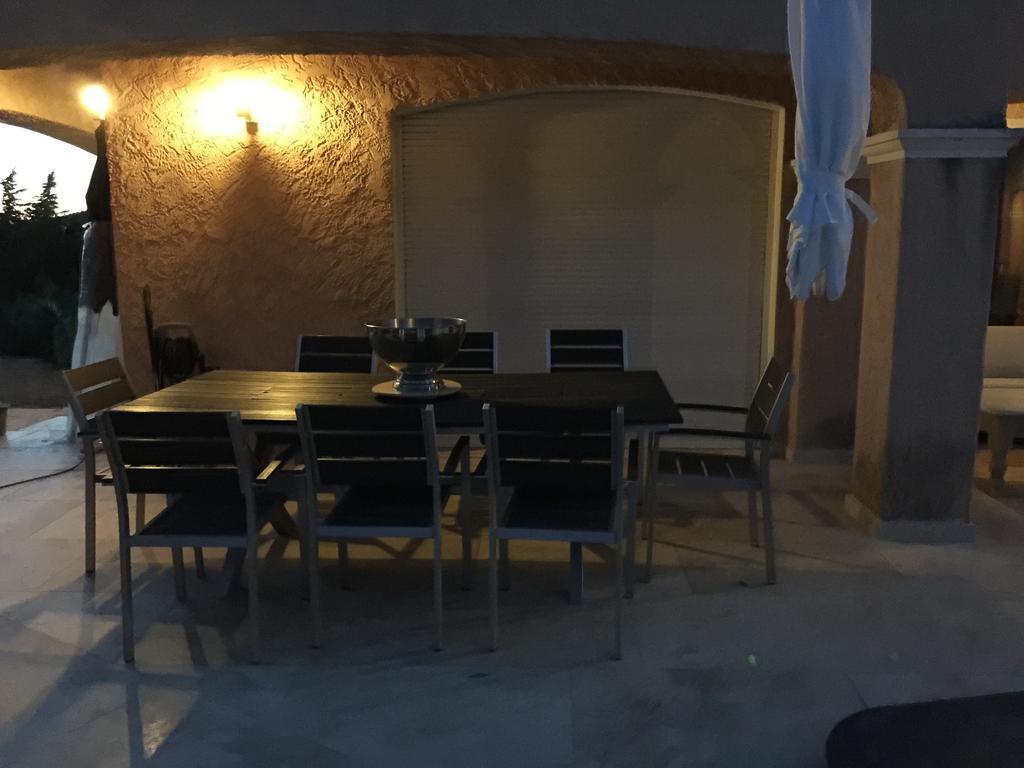 La Villa Des Anges La Seyne-sur-Mer Ruang foto