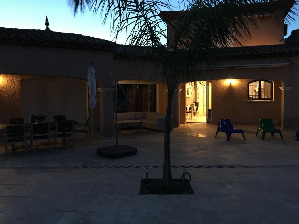 La Villa Des Anges La Seyne-sur-Mer Ruang foto