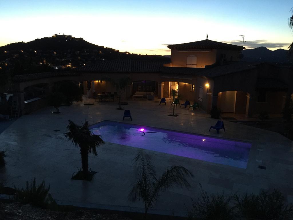 La Villa Des Anges La Seyne-sur-Mer Ruang foto